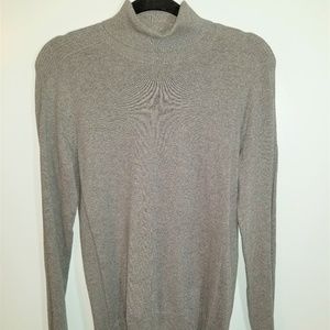 Jones NY Sport Gray Sweater (Lg)